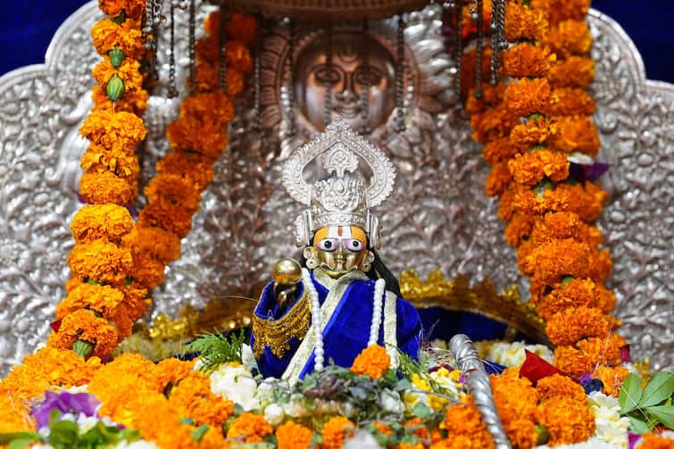Ramlala will sit in the Ram temple of Ayodhya on January 22! Pooja invitation sent to PM Modi 22 જાન્યુઆરીએ અયોધ્યાના રામ મંદિરમાં બિરાજશે રામલલા! PM મોદીને મોકલવામાં આવ્યું પૂજાનું આમંત્રણ