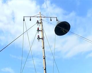 Signal number 9 has been set up at Kandla-Porbandar-Okha port following Cyclone Biparjoy. બિપરજોય વાવાઝોડાનું રૌદ્ર રૂપ જોતા કંડલા-પોરબંદર-ઓખા બંદર પર 9 નંબરનું સિગ્નલ લગાવાયું
