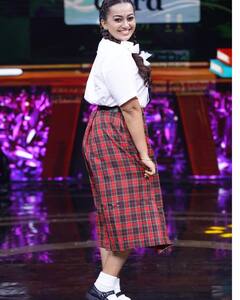 స్కూల్ డ్రస్సులో మెరిసిపోతున్న ఎస్తేర్ - ఎలా ఉందో చూశారా?