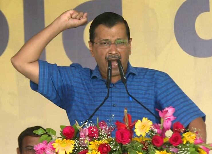 Aam Aadmi party warning to Center Government not dare to take away authority from Delhi otherwise Delhi Politics: AAP की केंद्र को चेतावनी, दिल्ली से अधिकार छीनने का दुस्साहस न करे केंद्र, वरना...