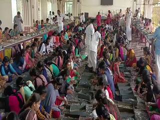 Palani Temple: பழனி முருகன் கோயில் முதல் நாள் உண்டியல் காணிக்கை - வசூல் எவ்வளவு தெரியுமா..?
