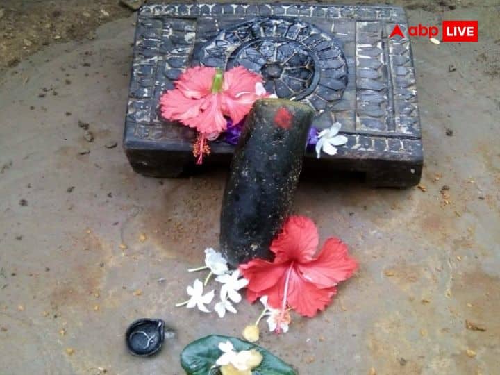 मिथुन संक्रांति के तीन दिन बाद सिलबट्टे को स्नान कराने के बाद सिंदूर, चंदन, फल, फूल आदि चढ़ाकर पूजा की जाती है और इसके बाद ही सिलबट्टे का प्रयोग किया जाता है.