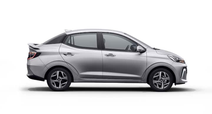 हुंडई ऑरा कंपनी अपनी सबसे किफायती सेडान कार पर 23,000 रुपये तक के डिस्काउंट की पेशकश कर रही है, जिसमें 20,000 रुपये तक का कैश डिस्काउंट, 10,000 रुपये तक का कैश बेनिफिट और 3,000 रुपये के कॉर्पोरेट डिस्काउंट का भी लाभ लिया जा सकता है.