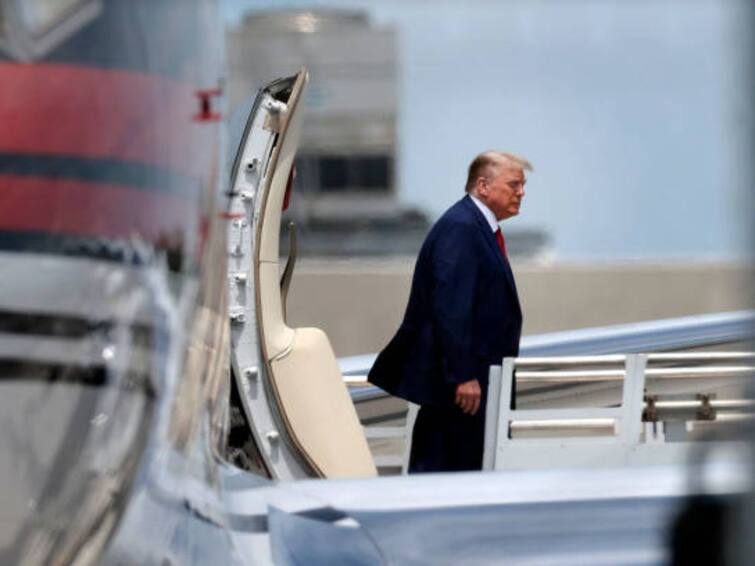 Ex-US President Trump Arrives In Florida To Face Federal Charges In Classified Documents Case Ex-US President Trump Arrives In Florida To Face Federal Charges In Classified Documents Case