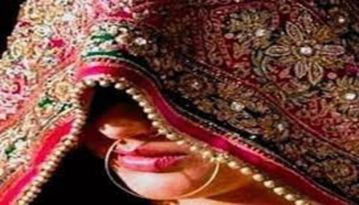 khargone Groom kept Waiting in the Court the bride Absconded with one lakh Rupees police investigating Case MP ਲਾੜਾ ਸੇਹਰਾ ਸਜਾ ਕੇ ਕੋਰਟ 'ਚ ਕਰਦਾ ਰਿਹੈ ਇੰਤਜ਼ਾਰ , ਇਕ ਲੱਖ ਰੁਪਏ ਲੈ ਕੇ ਲਾੜੀ ਹੋ ਗਈ ਫਰਾਰ