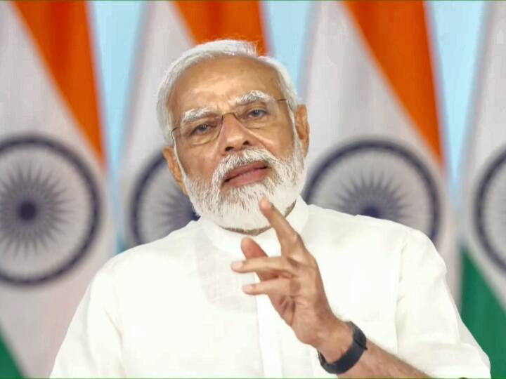 PM Modi Speech: पीएम मोदी ने 70 हजार युवाओं को दी नौकरी, बोले- पहले डेढ़ साल लग जाते थे अपॉइंटमेंट लेटर में