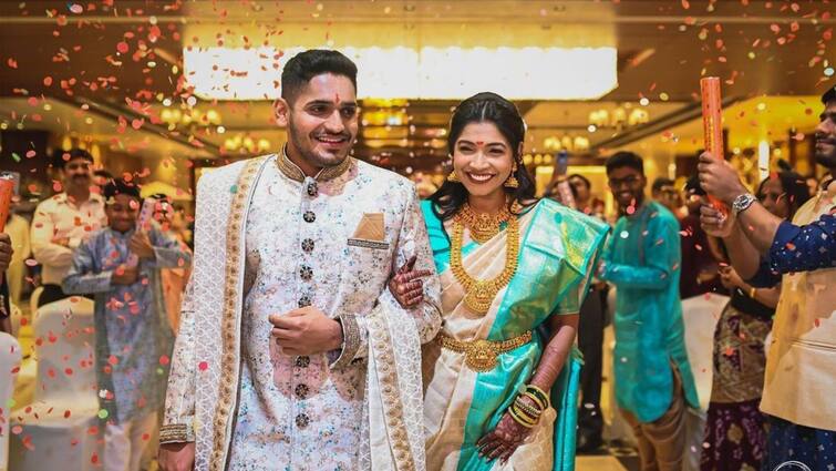 CSK Player Tushar Deshpande Gets Engaged With Nabha Gaddamwar See Photos Tushar Deshpande Engagement: 'স্কুল ক্রাশ'-এর সঙ্গে বাগদান সারলেন আইপিএল চ্যাম্পিয়ন