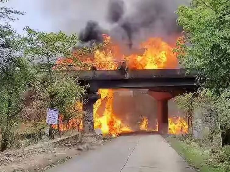 Mumbai Chemical Tanker Catches Fire On Mumbai-Pune Expressway 3 Dead, 4 Injured know all details Mumbai: ముంబై-పుణె ఎక్స్‌ప్రెస్‌ వేపై కెమికల్ ట్యాంకర్ దగ్ధం, అగ్ని ప్రమాదంలో ముగ్గురు సజీవ దహనం