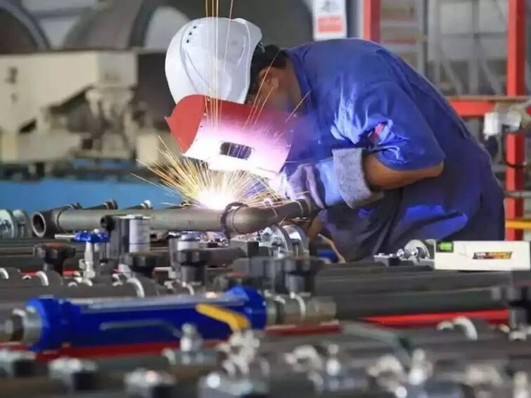 IIP Growth Rate India industrial production up 4.2 percent in 2023 April IIP: పరుగులు పెడుతున్న పారిశ్రామిక రంగం, భారీగా పెరిగిన ఉత్పత్తి