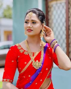 Keerthi Keshav Bhat Photos: 'మధురానగరిలో' రాధ(కీర్తి కేశవ్ భట్) బ్యూటిఫుల్ లుక్