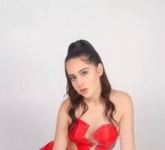 Urfi Javed: उर्फीच्या आऊटफिटची सोशल मीडियावर चर्चा; पाहा फोटो