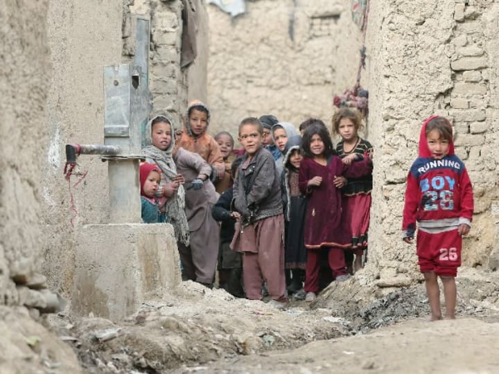 Afghanistan Child Labor: अफगानिस्तान में तेजी से बढ़ रही चाइल्ड लेबर की संख्या, हर दिन 15 घंटे काम करने के लिए मजबूर- रिपोर्ट