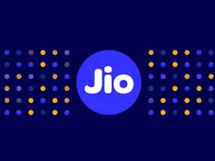 Jio two best internet and data plan shared with prepaid users, read and check benefits Data: ફ્રીમાં મૂવીથી લઇને ક્રિકેટની મજા માણવા રિચાર્જ કરાવો જિઓના આ બે સસ્તાં પ્લાન, 84 દિવસ મળશે ફૂલ સર્વિસ