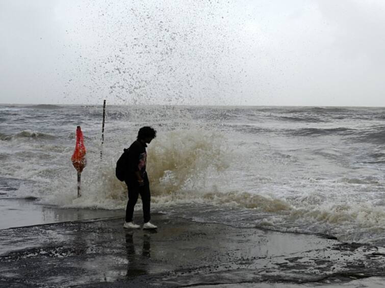 Cyclone Biparjoy Pakistan Evacuations Underway In Sindh Province Karachi Evacuations Underway As Pakistan Braces For Cyclone Biparjoy
