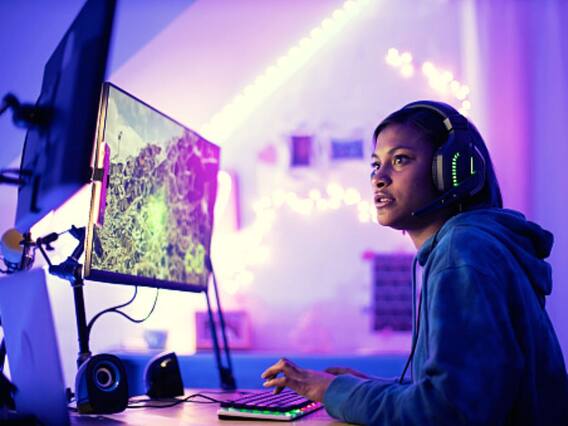 From Empowerment To Entrepreneurship: Social-Cultural Impact Of Gaming As An Income Source