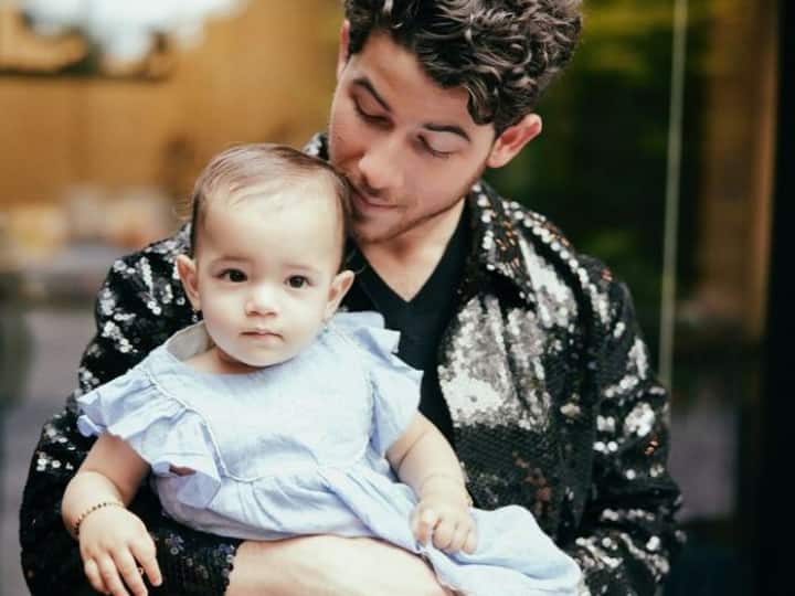 Nick Jonas With Malti: बेटी मालती के साथ दिखा पिता निक जोनस का खास बॉन्ड, क्यूटनेस से भरी पिक्चर की शेयर