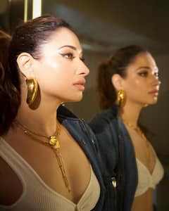 Tamannaah: అద్దం ముందు మిల్క్ బ్యూటీ అదిరే ఫోజులు