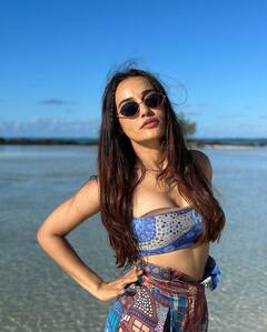 ટીવી એક્ટ્રેસ સુરભી જ્યોતિનો જોવા મળ્યો ગ્લેમરસ અંદાજ, જુઓ વાયરલ તસવીરો