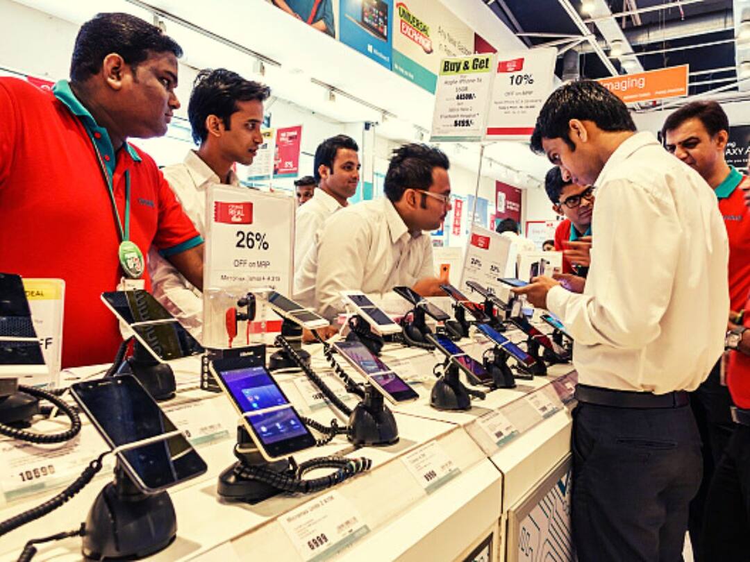 Chinese Mobile Manufacturers Asked By Centre To Appoint Indian Executives In Key Positions Xiaomi Oppo Vivo Realme Chinese Mobile Manufacturers Asked By Centre To Appoint Indian Executives In Key Positions: Report