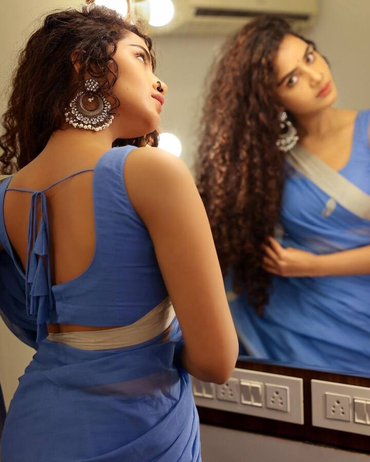இதைப் பார்த்த ரசிகர்கள் அனுபமா புத்திசாலித்தனமாக பதில் அளித்துள்ளதாக பாராட்டி வருகின்றனர்.