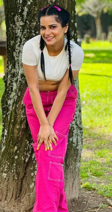 'खतरों के खिलाडी 13'च्या शूटिंगदरम्यान धोकादायक स्टंट करताना अर्चना गौतम जखमी झाली आहे.