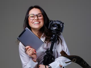 ​​क्रिएटिव राइटिंग से लेकर फोटो खींचने का है शौक तो करें ये कोर्स