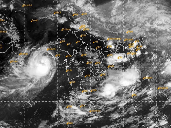 Cyclone Biparjoy: बिपरजॉय दिखा रहा तबाही का ट्रेलर, गुजरात-महाराष्ट्र में तेज बारिश, 150KM से ज्यादा है तूफान की रफ्तार, 9 राज्यों में अलर्ट