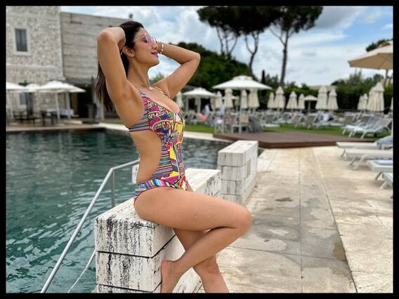 Shilpa Shetty Photos: వయసుతో పాటూ అందం కూడా పెరిగిపోతోంది! Shilpa Shetty Photos: వయసుతో పాటూ అందం కూడా పెరిగిపోతోంది!