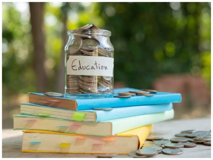 Fund for college education can be arranged by these methods arrange funds for college education कॉलेज की पढ़ाई के लिए नहीं हो रहा पैसों का इंतजाम? ऐसे कर सकते हैं फंडिंग की व्यवस्था