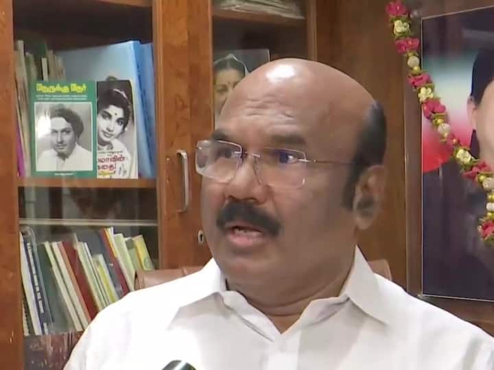Senthil Balaji Arrest: कस्टडी में रोने लगे तमिलनाडु के मंत्री तो AIADMK के बताया ड्रामा, कहा- कल तक तो ठीक थे