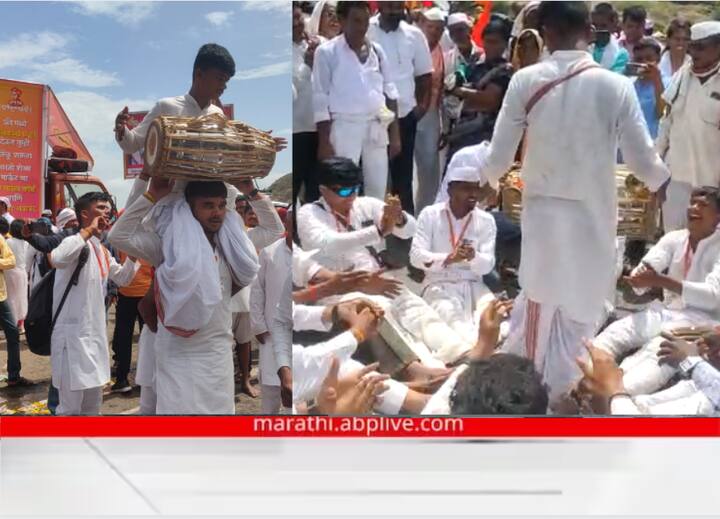 भर ऊन्हात विठुरायाचा गरज अन् फुलड्या घालत वारकरी दिवेघाटात दाखल झाले आहेत.