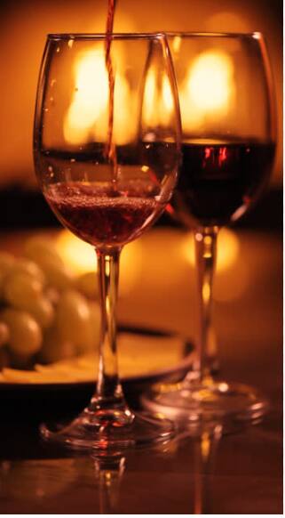 एखाद्या वाईनची किंमत ही द्राक्षांच्या गुणवत्तेवर अवलंबून असते.