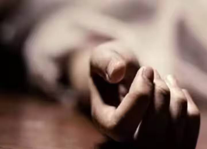 Nalanda Murder: मुर्गी फार्म में नाबालिग की गला रेतकर हत्या, दोपहर में खाने के लिए बुलाने आए पिता के उड़ गए होश Nalanda Murder of minor by throat in murgi farm in Nalanda bihar police investigating start ann Nalanda Murder: मुर्गी फार्म में नाबालिग की गला रेतकर हत्या, दोपहर में खाने के लिए बुलाने आए पिता के उड़ गए होश