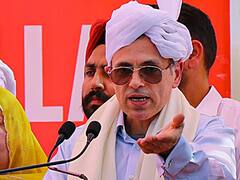 उमर अब्दुल्ला बोले- 'जब लोकसभा और स्थानीय निकाय के चुनाव हो सकते हैं तो जम्मू-कश्मीर में...'