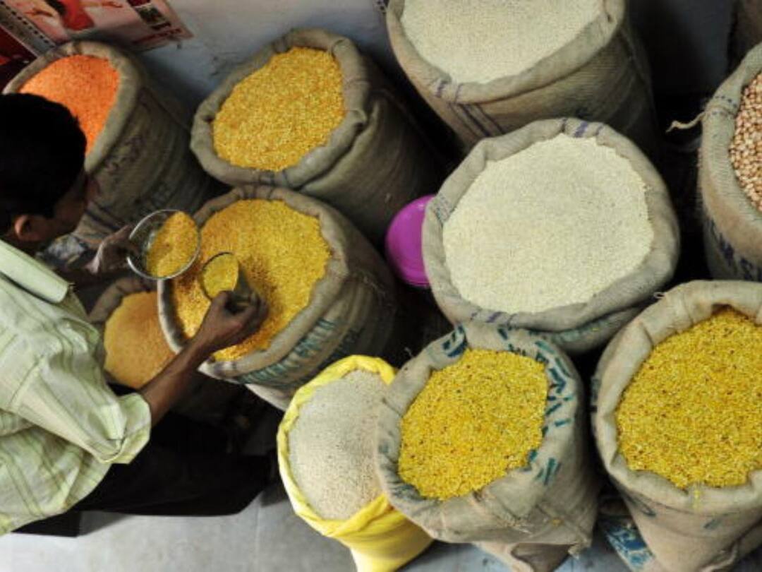 Monitor Tur, Urad Prices Continuously, Take Action Against Violators Of Stock Limit Order Centre Tells States Monitor Tur, Urad Prices Continuously, Take Action Against Violators Of Stock Limit Order: Centre Tells States