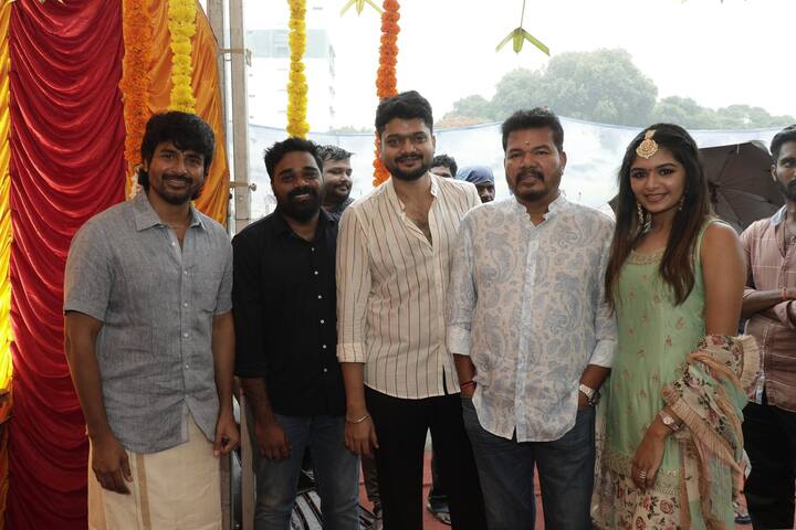 இதில் அதிதி ஷங்கர் கதாநாயகியாக நடிகின்றார் மற்றும் யோகி பாபு, மிஸ்கின்,  தெலுங்கு நடிகர் சுனில் ஆகியோர் நடிகின்றனர்.