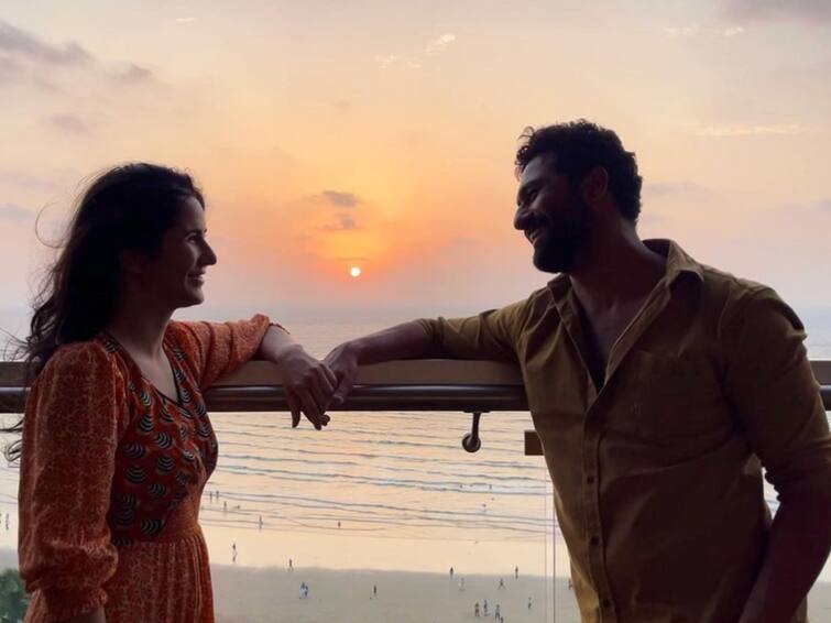 Vicky Kaushal Drops A Sunset Photo With Katrina Kaif, Arjun Kapoor Teases Vicky Kaushal Drops A Mushy Photo With Katrina Kaif, Arjun Kapoor Teases