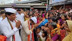 Ashadhi Wari: विठू नामाच्या जयघोषात खासदार डॉ. अमोल कोल्हे धरला फुगडीचा फेर