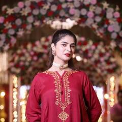 Pakistan Shahzadi Rai: 'जब आप ऊंचा उड़ोगे तो लोग आप पर पत्थर फेकेंगे...', शहजादी के इस ट्वीट पर बाग-बाग हुए पाकिस्तानी, देखें PHOTOS