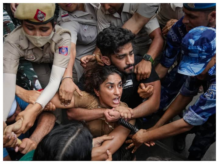 Wrestlers Protest Harassment of wrestlers again Former Supreme Court Justice Madan B Lokur criticizes Delhi Police Brij Bhushan Singh Wrestlers Protest: 'पहलवानों के साथ फिर से हो रहा उत्पीड़न...', बोले सुप्रीम कोर्ट के पूर्व जस्टिस