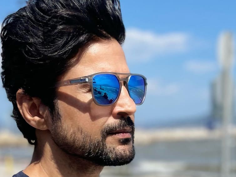 Rajeev Khandelwal Says That 'Star' Word Is Not In His Dictionary: ‘I'm Already A Star In My Head’ ‘I'm Already A Star In My Head’: Rajeev Khandelwal Says That 'Star' Word Is Not In His Dictionary