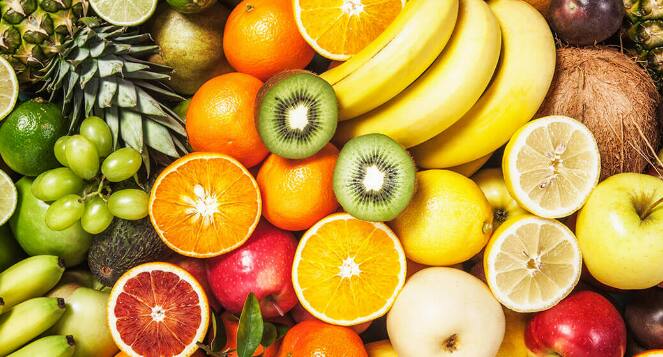 Healthy Fruits: फळं खाणं आरोग्यासाठी चांगलं आहे. फळं खाल्ल्याने शरीर निपोगी राहतं, ही 8 फळं खाल्ल्याने तुम्हाला अनेक फायदे मिळू शकतात. त्यांची नावं जाणून घ्या.