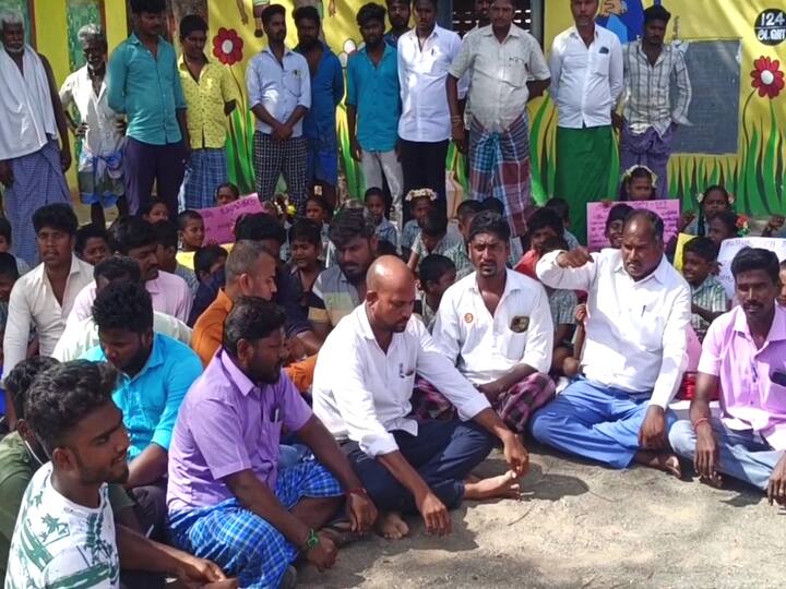 Parents protesting to start a primary school at Nedimozhiyanur near Tindivanam TNN Villupuram: திண்டிவனம் அருகே ஆரம்ப பள்ளி தொடங்க நீண்ட நாள் கோரிக்கை; போராட்டத்தில் இறங்கிய பெற்றோர்கள்