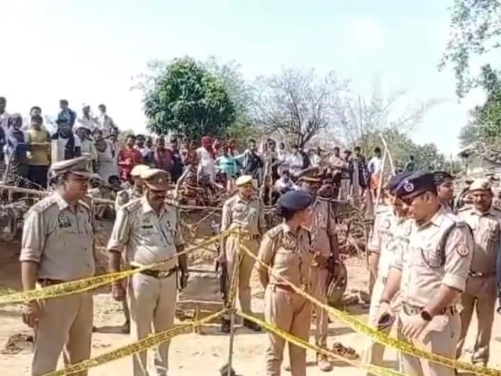 Banda Murder Case Father killed Son and daughter in law due to land dispute ANN UP Murder Case: जमीनी विवाद के चलते कलयुगी पिता ने की बेटे और बहू की हत्या, घटना के बाद आरोपी फरार