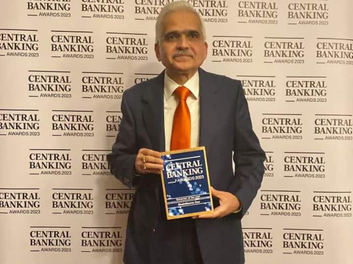 RBI Governor Shaktikanta Das Awarded Governor of the Year by Central Banking London Governor of the Year: शक्तिकांत दास को मिला 'गवर्नर ऑफ द ईयर' अवॉर्ड, लंदन में हासिल किया सम्मान