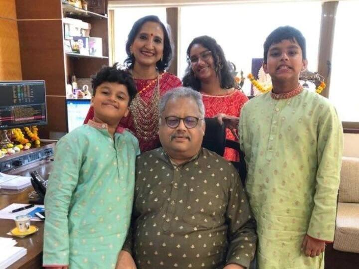Big Bull of Indian share market Rakesh Jhunjhunwala started his journey with only 5 thousand rupees Rakesh Jhunjhunwala: 5000 रुपये से बनाई हजारों करोड़ की दौलत, इस तरह से बाजार के ‘बिग बुल’ बने थे झुनझुनवाला