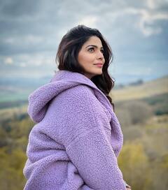 Pooja Sawant: पूजाच्या फोटोवर खिळल्या चाहत्यांच्या नजरा; नेटकरी म्हणतात, 'अधीर मन झाले'