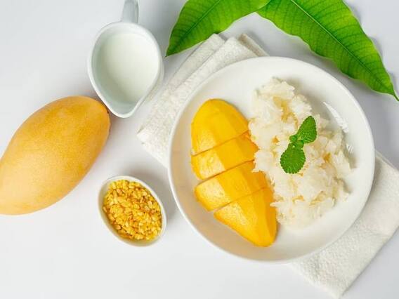 Mango Coconut Ice Cream: गर्मी में आम कि मिठास बना देगा आपका मूड, फटाफट बनाएं मैंगो और नारियल की आइसक्रीम