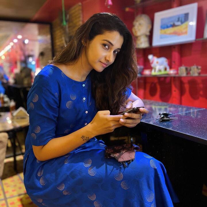 தற்போது ஆங்கில ஊடகம் ஒன்றிற்கு பேட்டியளித்துள்ள அவர், திரையுலகம் மட்டுமின்றி எல்லா தொழில்களிலும் பாலியல் துன்புறுத்தல்கள் அதிகமாக இருப்பதாக குற்றம் சாட்டியுள்ளார்.