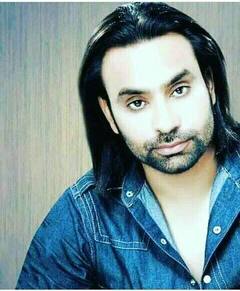 ਦਿਲਜੀਤ ਦੋਸਾਂਝ ਤੋਂ ਗਿੱਪੀ ਗਰੇਵਾਲ ਘਿਰ ਚੁੱਕੇ ਵਿਵਾਦਾਂ 'ਚ, ਕਿਸੇ 'ਤੇ ਗਾਣਾ ਕਾਪੀ ਕਰਨ ਤਾਂ ਕਿਸੇ 'ਤੇ ਐਵਾਰਡ ਖਰੀਦਣ ਦੇ ਲੱਗੇ ਇਲਜ਼ਾਮ